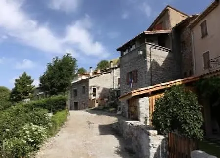 L'eissame Hébergement de vacances